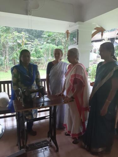 sewing machines for those who have received free sewing training under Manavodaya 